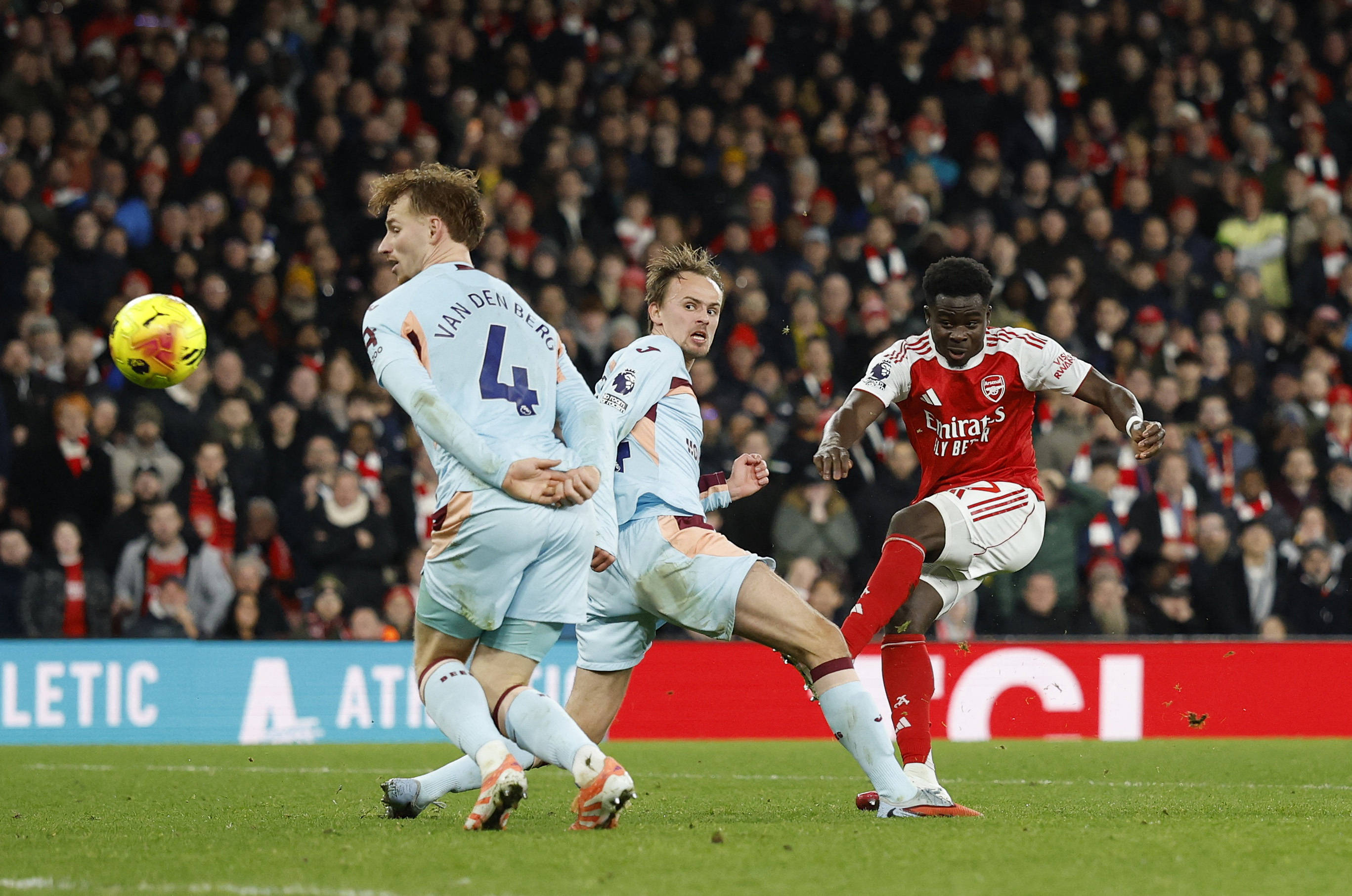 周末年终总决赛焦点战!阿森纳迎战皇家马德里,绝杀或上演的简单介绍